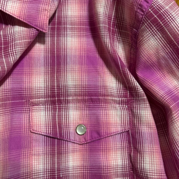 Wrangler Wrancher Women Pink Plaid Pearl Snap Long Sleeve Button Up Shirt Wester - Picture 6 of 8